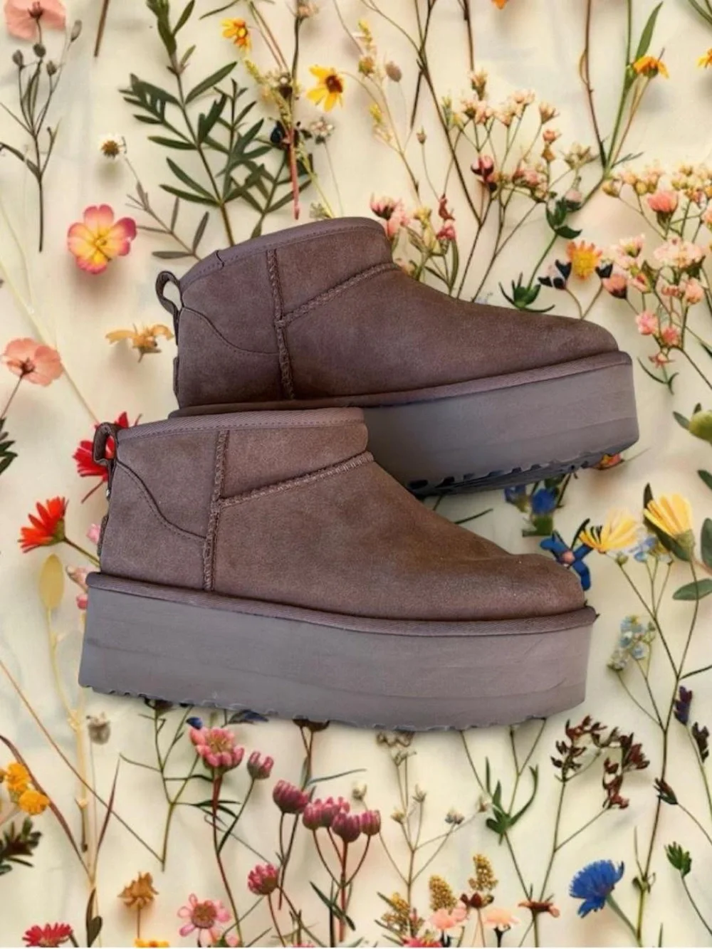 UGG ultra mini